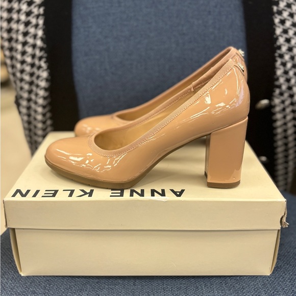 New Anne Klein Size 6 - Picture 2 of 6